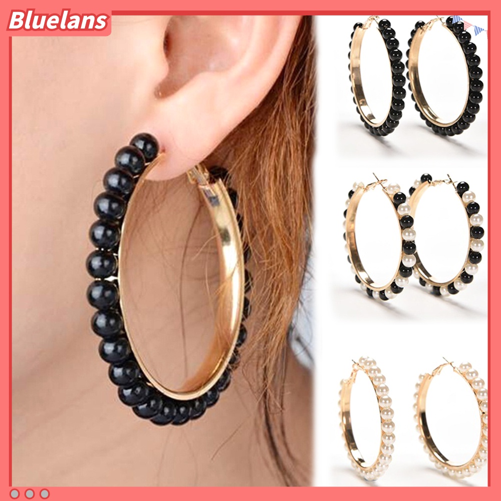 Anting Hoop Bentuk Lingkaran Besar Aksen Mutiara Tiruan Untuk Wanita