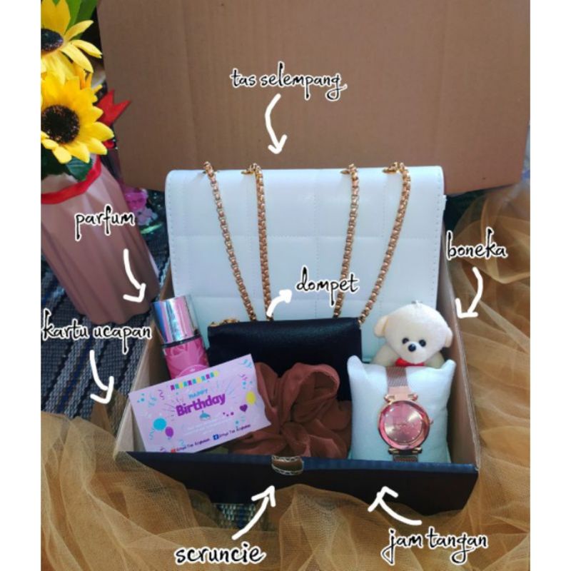 

Bisa COD | Kado Ulang Tahun Cewek | Kado Wisuda / Sempro | Paket Gift Hampers Kado Ultah cewek | Kado Hoodie