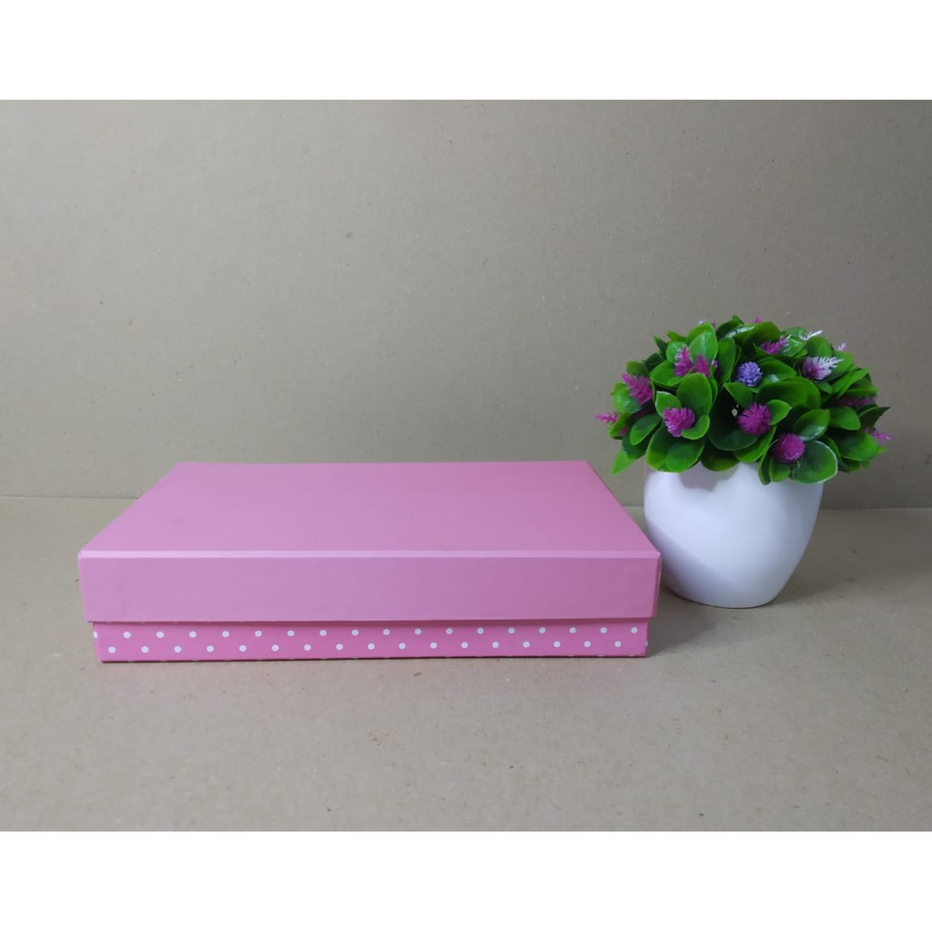 

HardBox / Kotak Kado Pink Totol P25cm X L15cm X T5cm