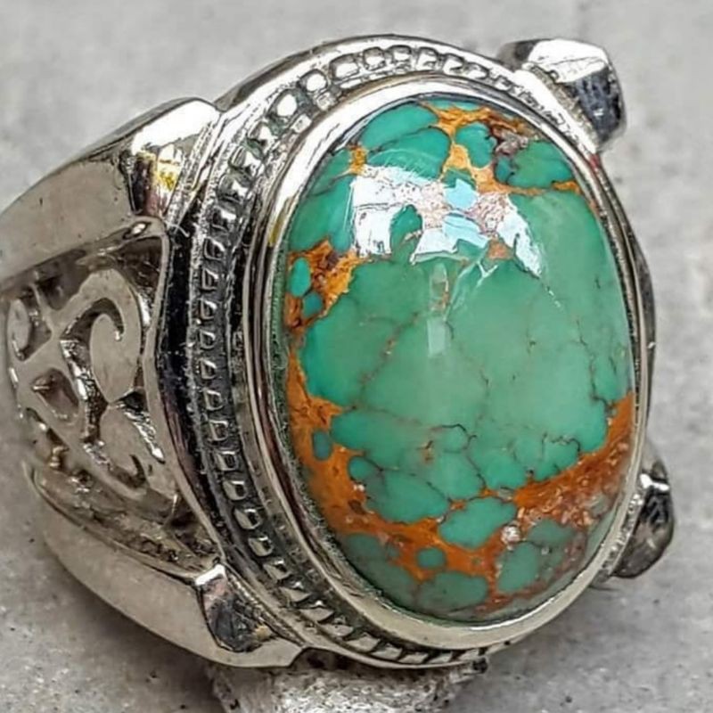 Natural Pirus Persia Hijau Muda Urat Emas