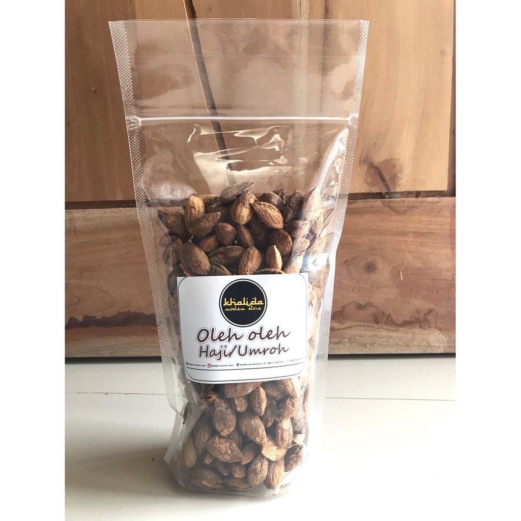 

Kacang Almond Panggang 500gr Oleh oleh Haji Bandung Cimahi Limited