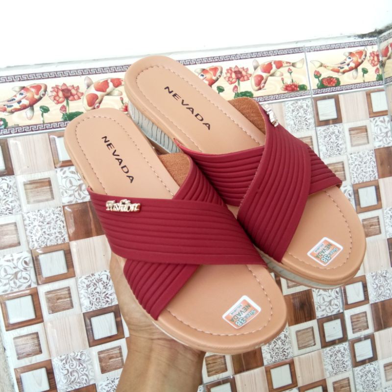 SANDAL WANITA  WEDGES  NVADA SILANG