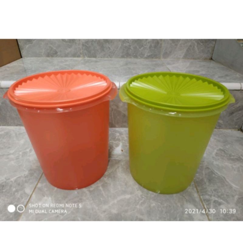 Toples besar Maxi canister 5.5liter / crispy canister Tupperware 1pcs