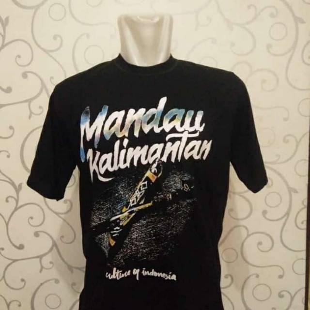 Baju Kaos Distro Motif Mandau Dayak kalimantan