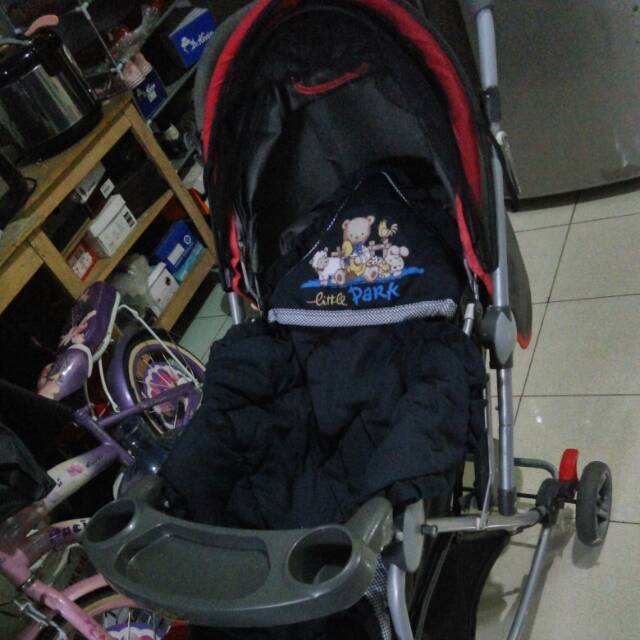 Preloved stroller pliko grande