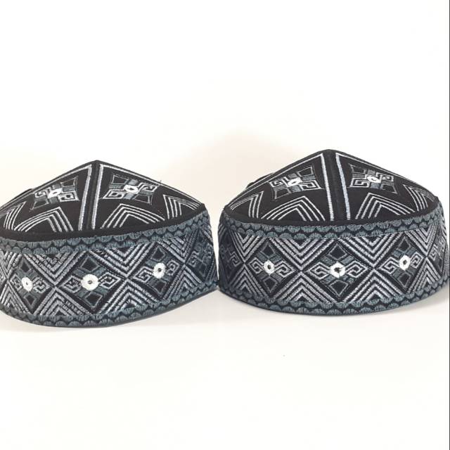 Al-Ihsan Peci Haji Gunung Bludru