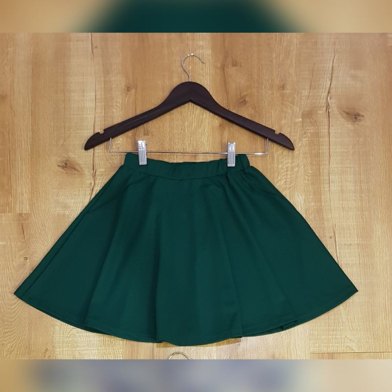 skirts green