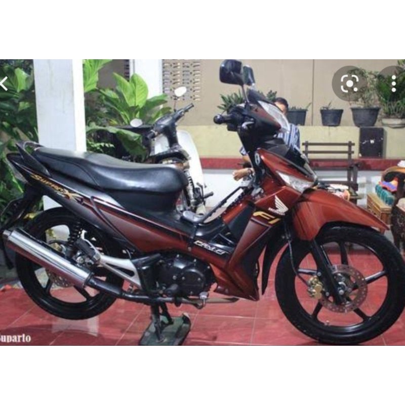 STRIPING STICKER LIS SUPRA X FI 2009 STICKER SUPRA FI 2009 MERAH SILVER HITAM SUPRA FI 125