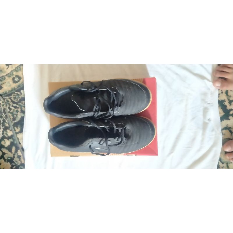 sepatu futsal SPECS metasala nativ 2