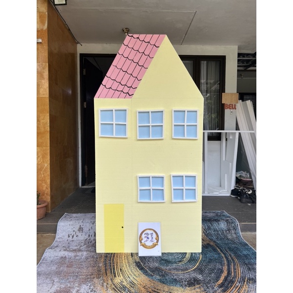 Backdrop Ulang Tahun Tema Rumah Barbie