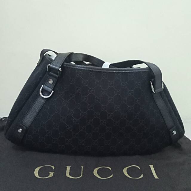 Preloved Authentic Gucci Canvas Shoulder Bag Original with DB Like New