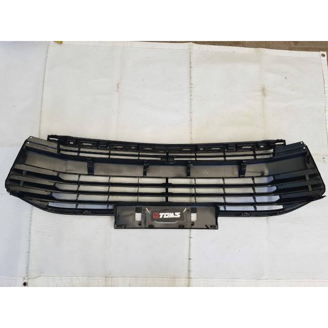 Ram Bumper Innova 2016-2019 Venturer Q Black Piano Original Grill Bawah Inova Reborn Black Glossy