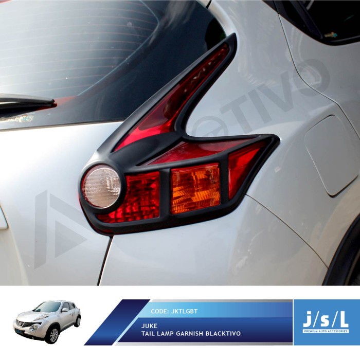Aksesoris Fariasi Tambahan Mobil JSL Garnis Lampu Belakang Nissan Juke Tail Lamp Garnish Blacktivo o