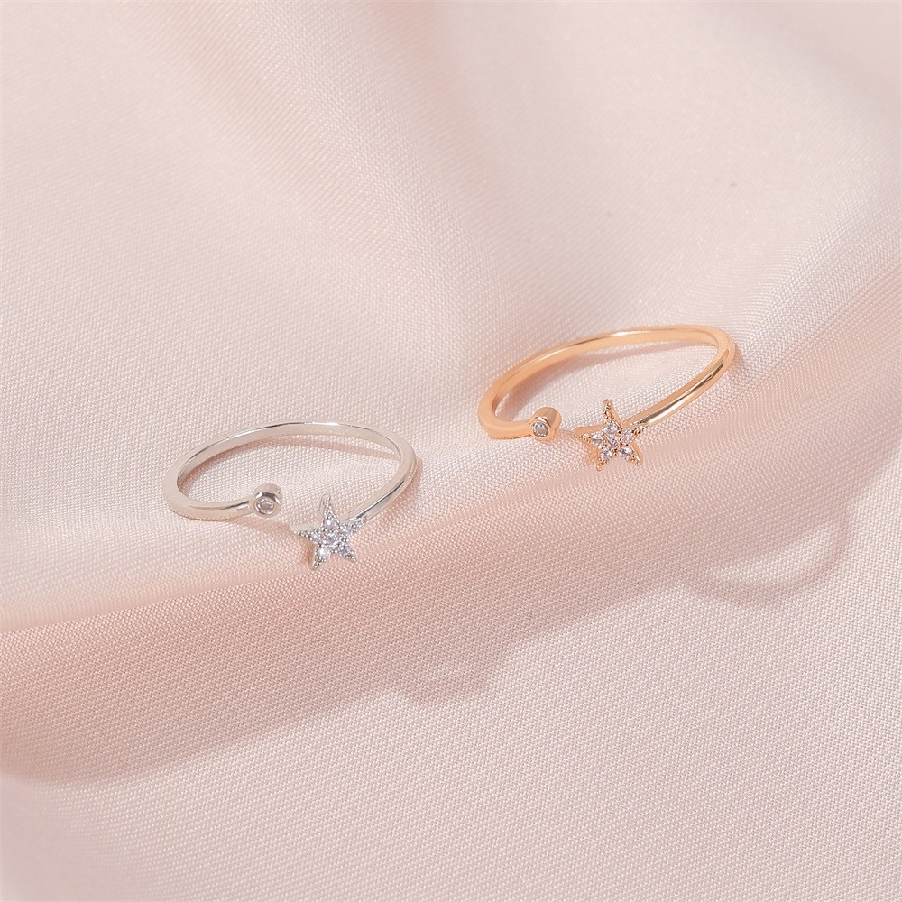 Cincin Model Terbuka Desain Pentagram Aksen Berlian Untuk Wanita