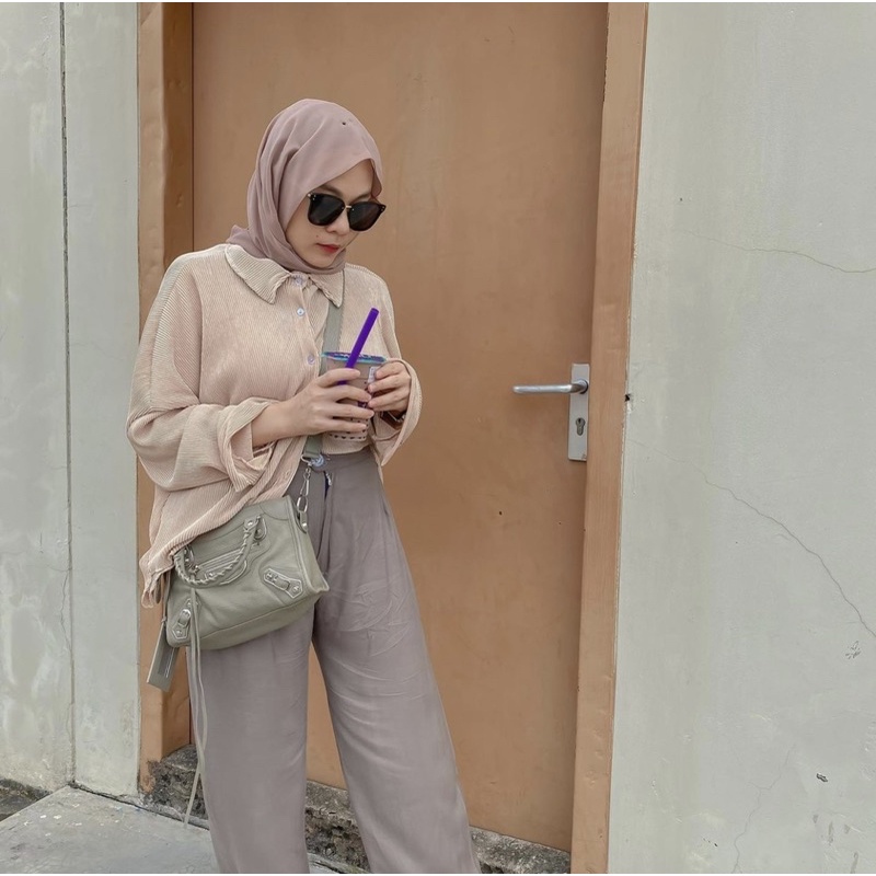 Geus Pleated Oversized Kemeja 12C