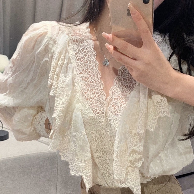 atasan renda import french v-neck lace kemeja wanita chic and beautiful western style atasan ruffle