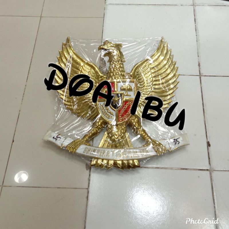 

best seller pajangan garuda kuningan garuda kuningan garuda Pancasila ukuran 35cm ready stock
