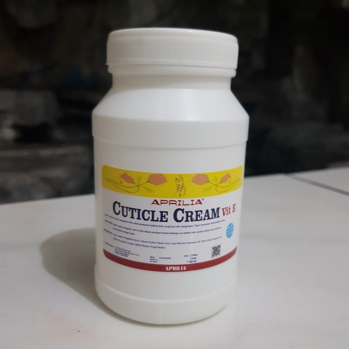 Ju2J1Y0J Aprilia Cuticle Cream 250Gr Jy3J001B
