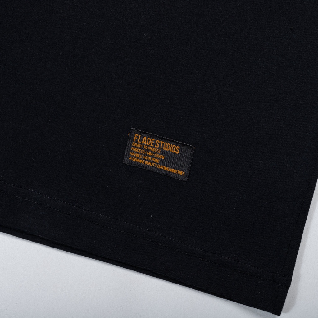 

ID FLADE STUDIOS - FLADE T-SHIRT - STUDIOS - KAOS HITAM