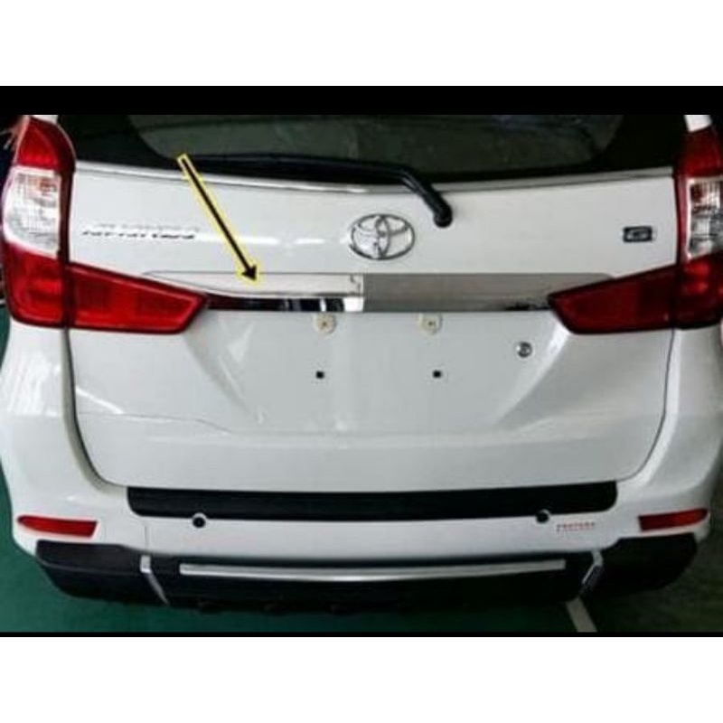 TRUNKLID Trun klid Lis List Chrome pintu bagasi belakang avanza 2016-2018 original toyota