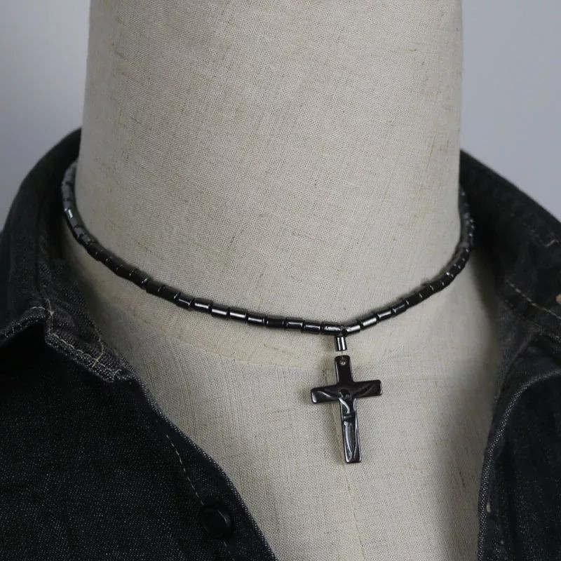 Kalung salib hematite hitam