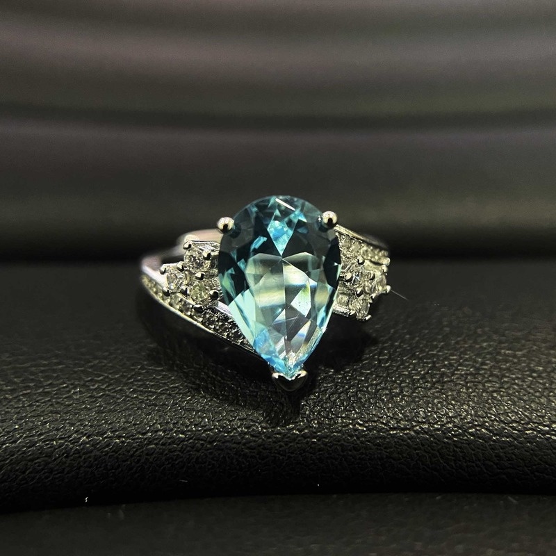 Fashion Best-Seller Luxury Crown Topaz Open Ring