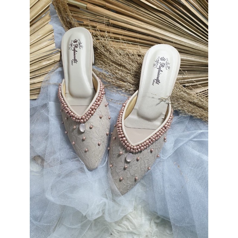 sepatu Yolanda cream sepatu Yolanda cantik tdk menerawang