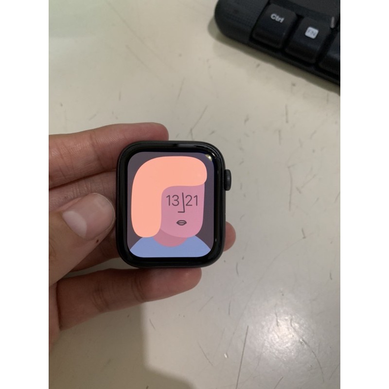 Apple Watch Series 5 44mm garansi iBox 02/2021