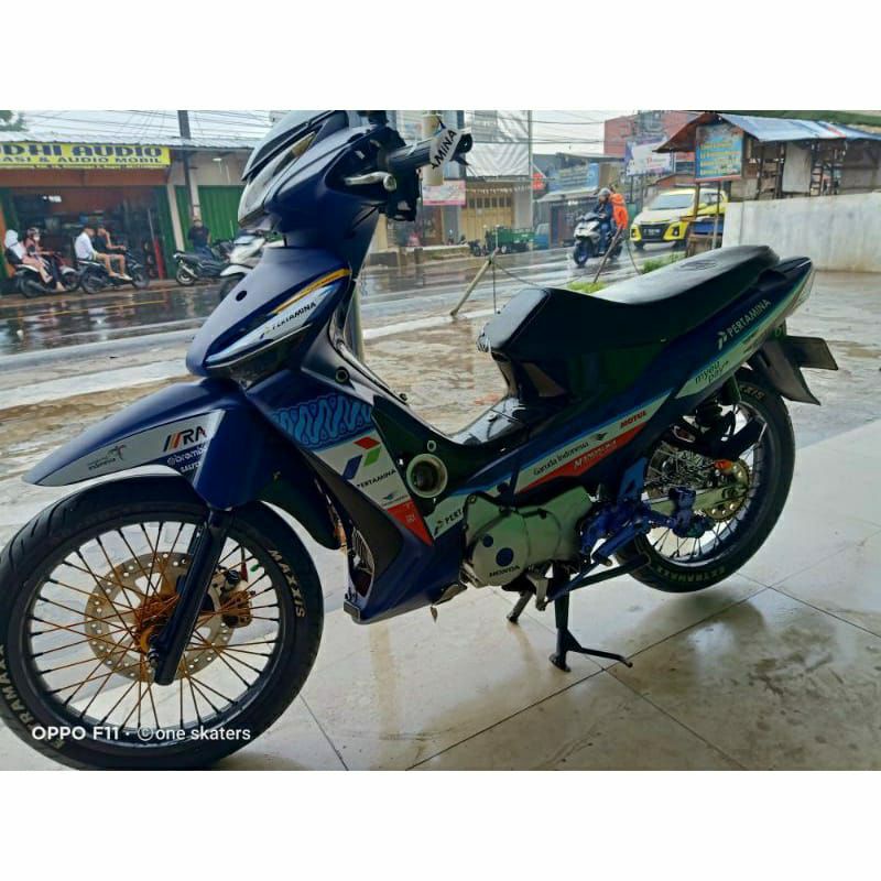 Striping Lis Sticker Vareasi Honda Supra 125 MANDALIKA PERTAMINA Striping Supra 125 MANDALIKA