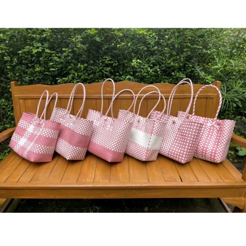 Tas Anyaman Kaca Tipis Berserat Pink Putih  Ukuran Kecil Buat Jagong Bayi/Souvenir Hajatan Hanya Muat Isi 1,5kg