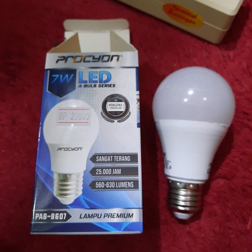 Lampu led Procyon 7 watt warm white / white procyon led 7w bulb warm white ww kuning hangat 3000K