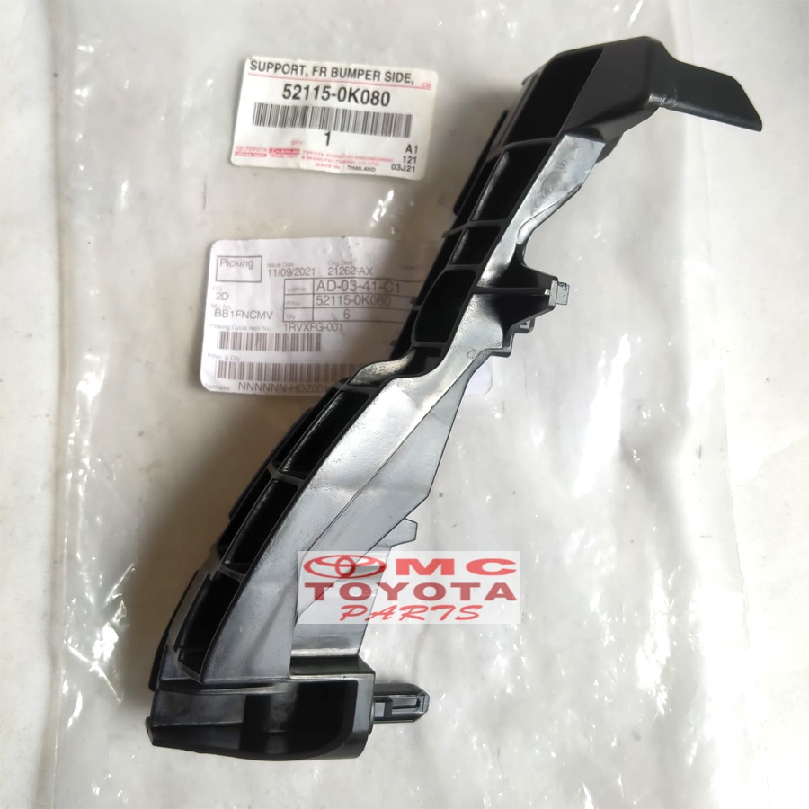 Support Bracket Breket Bumper Depan Kanan Toyota Fortuner 52115-0K080