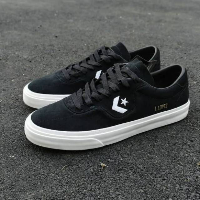 CONVERSE LOUIE LOPEZ SUEDE BLACK