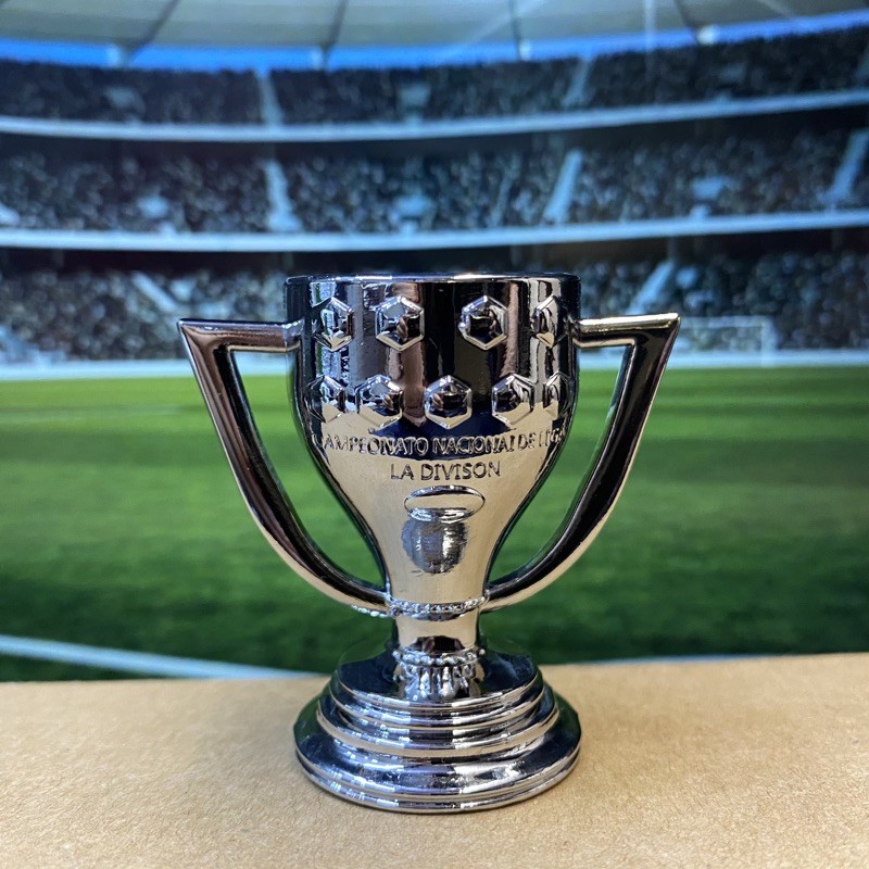 Figure Miniatur Trofi La Liga Spanyol Hobi Koleksi / Spain League La Liga Champions Mini Trophy Coll