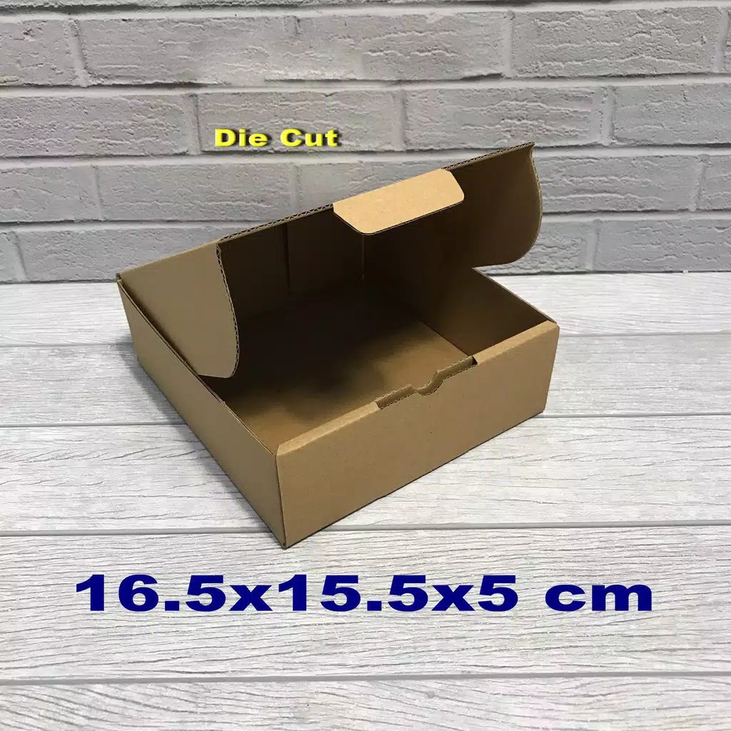 

Kardus 16,5 x 15,5 x 5 Die cut