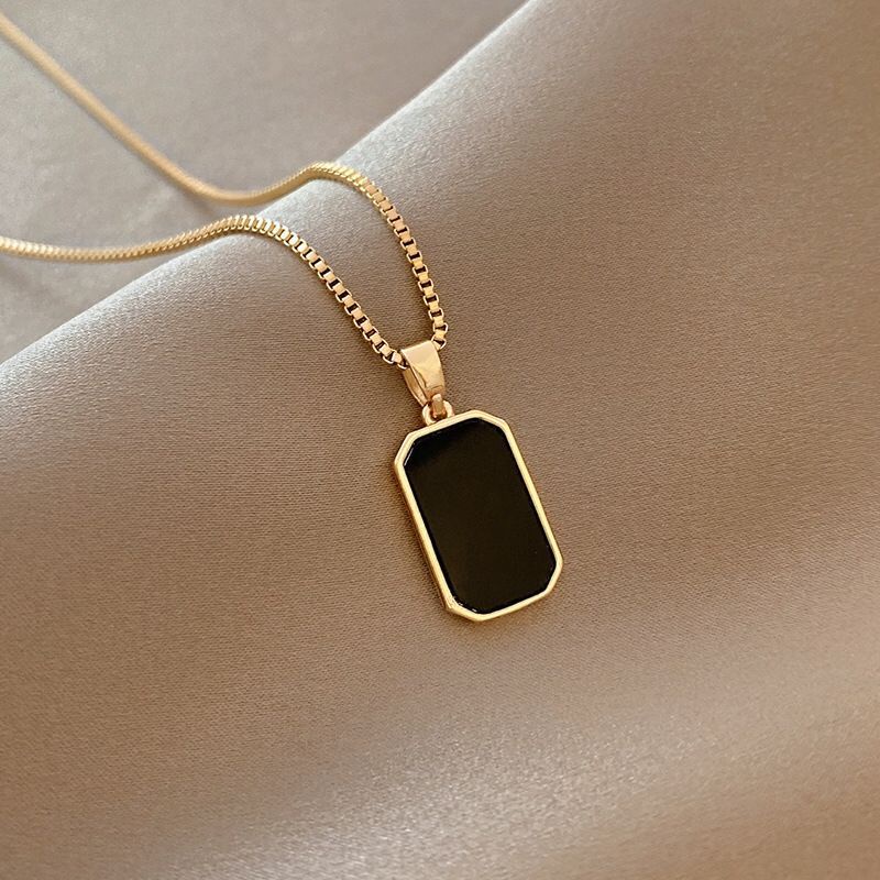 Kalung Titanium Kotak Black Square Anti Luntur Korea