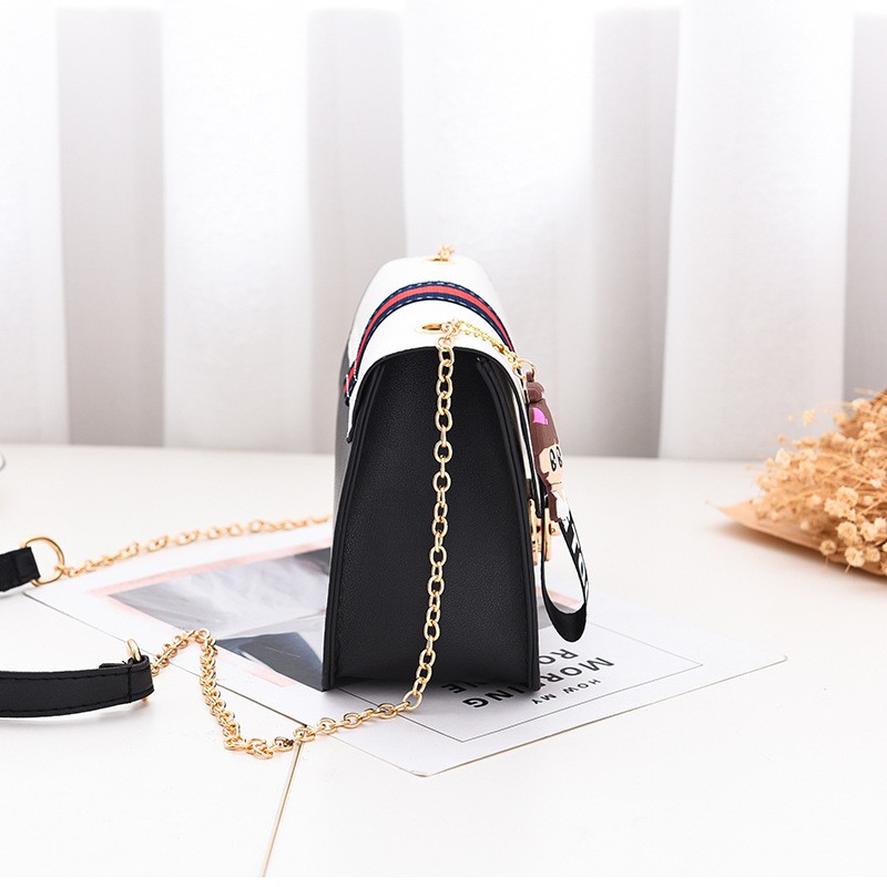 Tas Selempang Cewek Modis Kecil Fashion Gantungan Boneka Lucu WT7119
