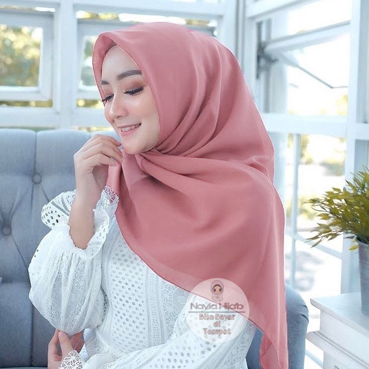 Hijab Segi Empat Polos Jilbab Bella Square Kerudung Segi Empat Terbaru Double Hycon Nayla Hijab