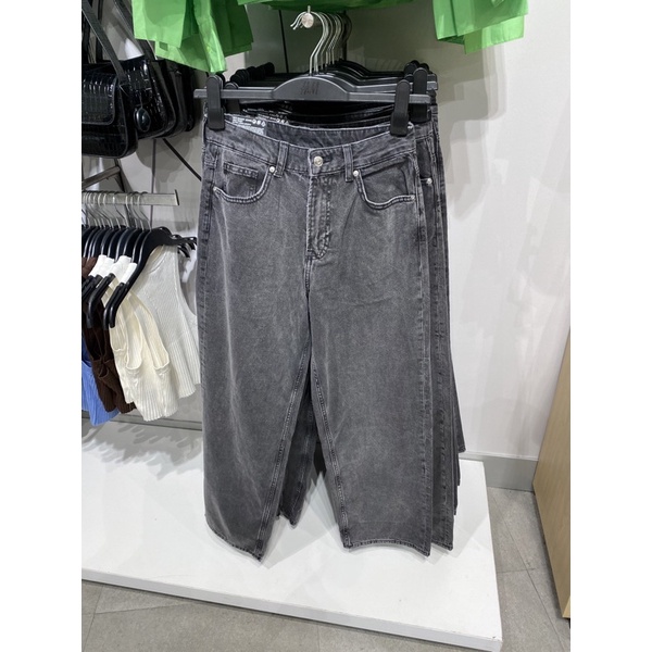 

celana h&m gratis jastip