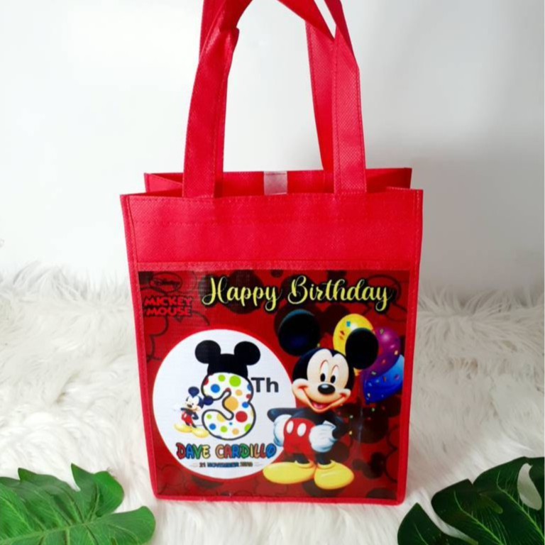 

Tas Ulang Tahun Anak Kantong Depan Bisa Request Nama