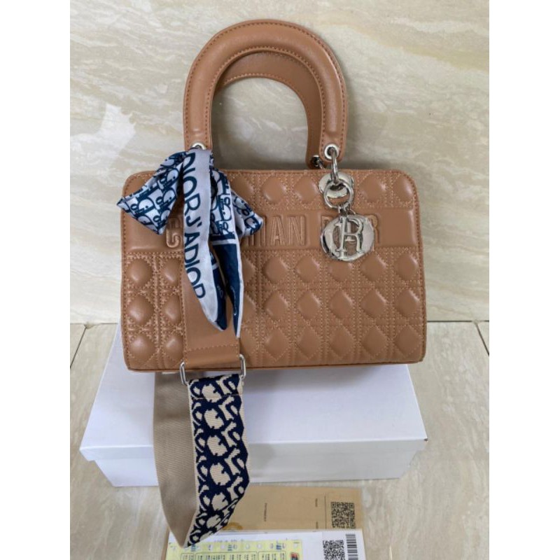 Lady dior size 28cm free box