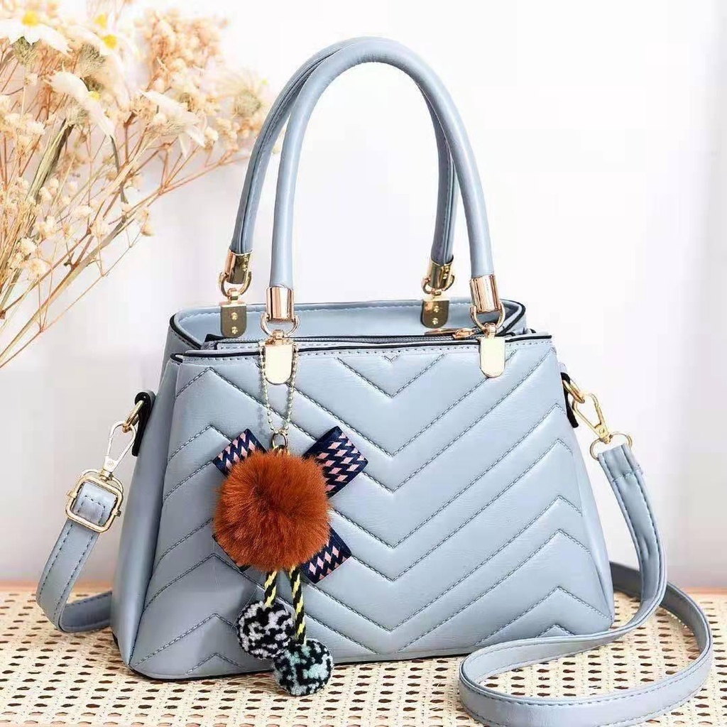 GT 1926 BQ 3136 RISCE TAS HAND BAG GANTUNGAN POM-POM IMPORT WANITA CEWEK PEREMPUAN JAKARTA BATAM