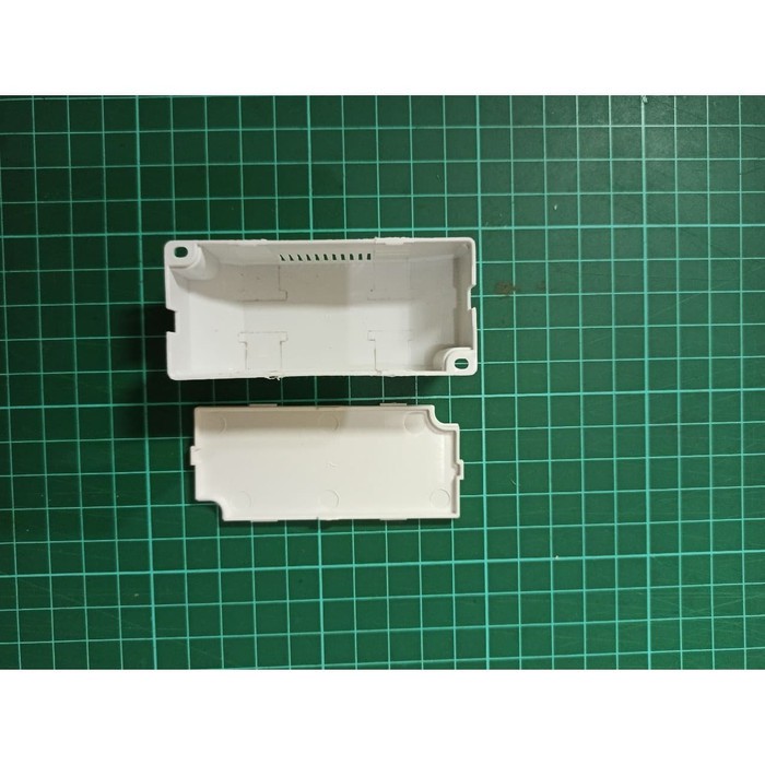 Box Kasing Casing Komponen Plastik Putih Ukuran 4,5 x 2,8 x 2 cm