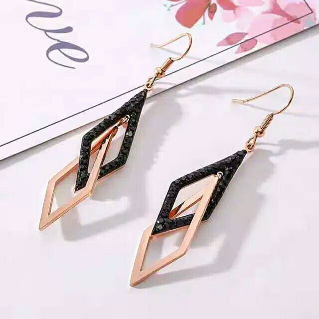 GG Anting Tusuk Fashion Wanita Korea Titanium Lapis Emas 18k#AT-102