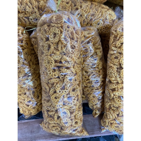 

kerupuk pedes daun jeruk 1 bal (1,7kg)