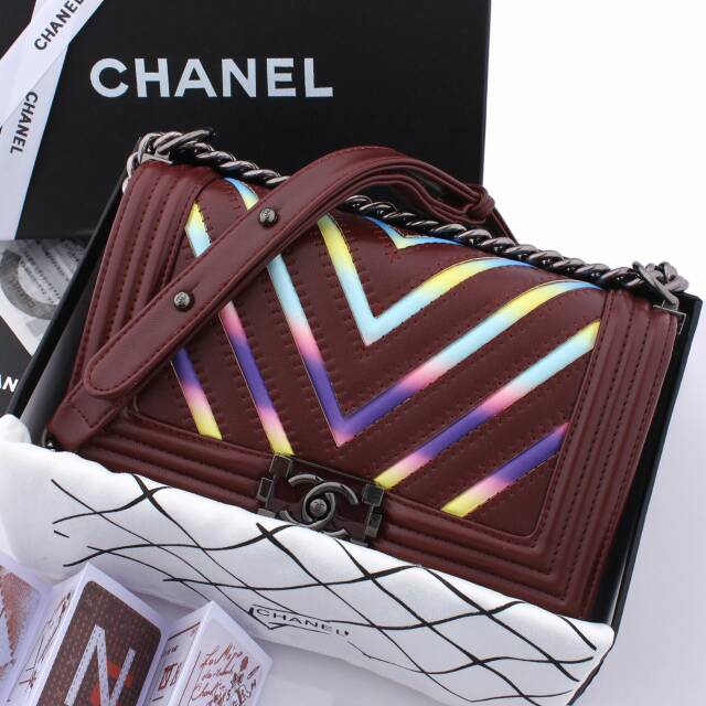 Winter 17/18
Chanel Boy Iridescent Chevron 9066#