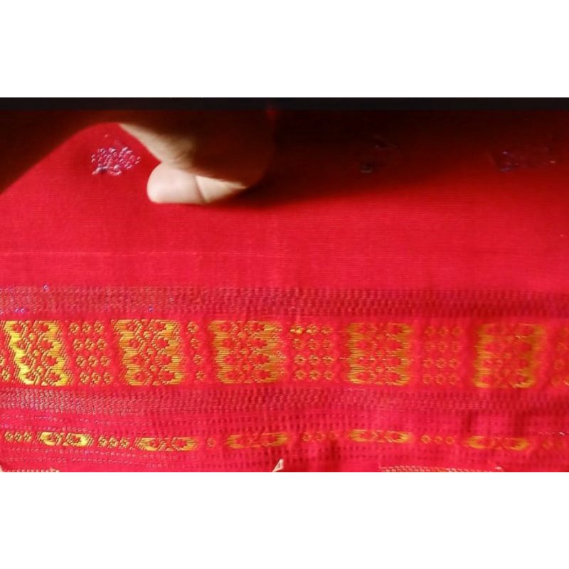 uis nipes semi sutra notif kecil