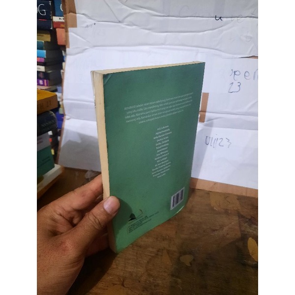 CERPEN TERBAIK TEMPO Setan Becak , Ayoveva, Hingga Chicago May