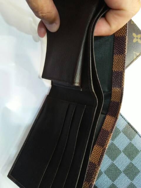 Dompet lipat pendek lokal motif bunga kotak