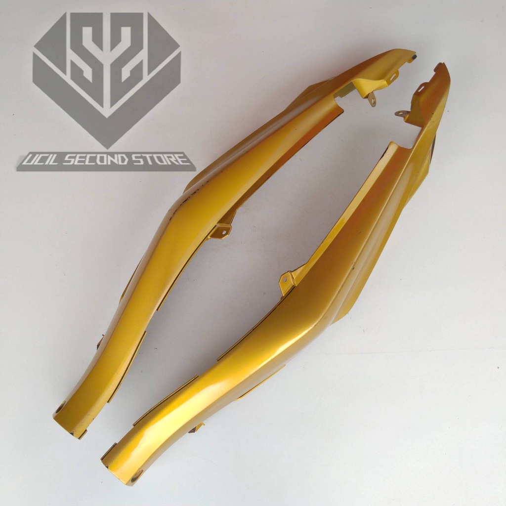 BODI BELAKANG JUPITER Z NEW ROBOT 2010-2012 ORIGINAL BODY BELAKANG JUPITER Z NEW ROBOT SEKEN ORI